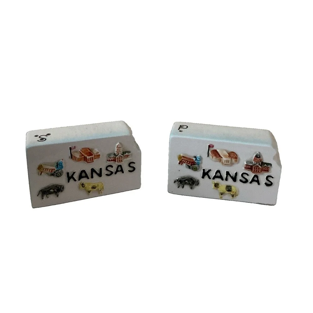 Vintage Kansas State Shaped Salt And Pepper Souvenir Set From The 1950's